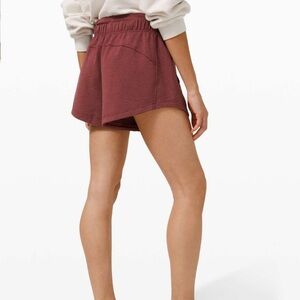 Lululemon High-Rise Inner Glow Short 3" Heathered Savannah Size 10